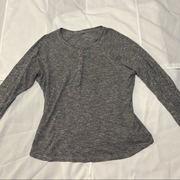 🖤 American Eagle Thermal Henley Top - Cozy & Loose Fit - Size M 🖤 - Picture 2 of 5